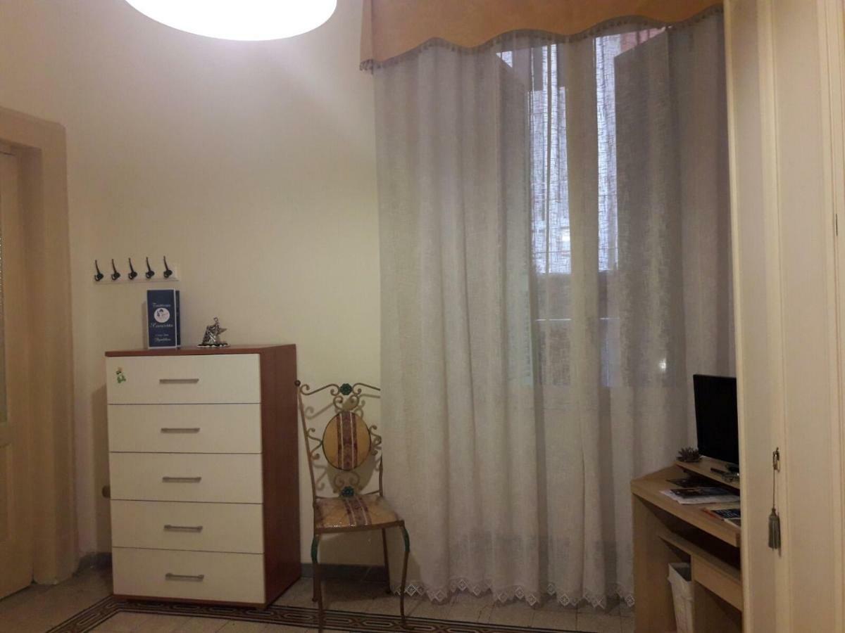 Apartamento Casa Lillina A Toledo , Near Piazza Del Plebiscito Nápoles Exterior foto